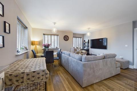 2 bedroom apartment for sale, Faygate, Horsham RH12