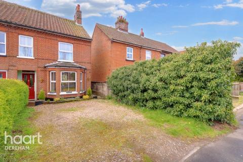 2 bedroom terraced house for sale, Norwich Road, Dereham