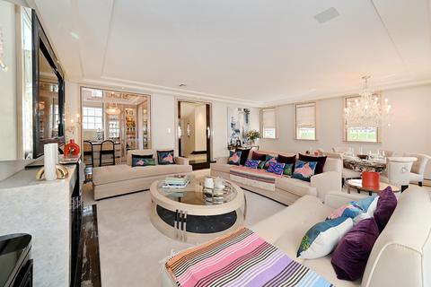 4 bedroom detached house to rent, Lyall Street, London SW1X