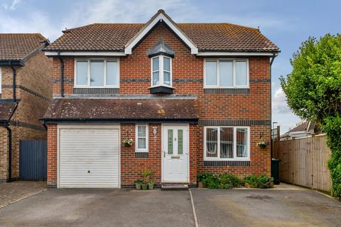 4 bedroom detached house for sale, Wilton Close, Bracklesham Bay, PO20