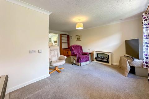2 bedroom apartment for sale, Harvest Court, Harvesters, St. Albans, Hertfordshire, AL4