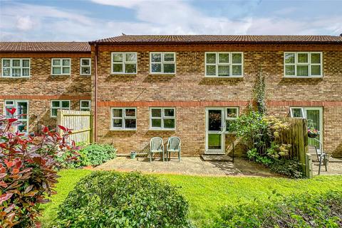 2 bedroom apartment for sale, Harvest Court, Harvesters, St. Albans, Hertfordshire, AL4