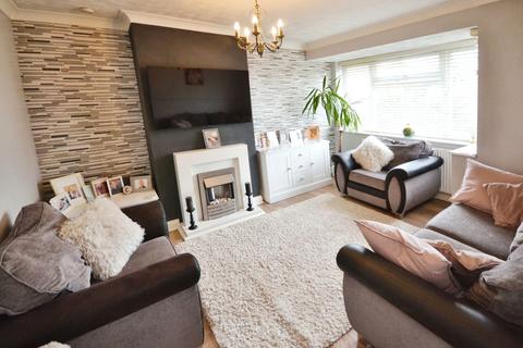 12 Valmar Avenue, Stanford-le-hope, SS17 0NF