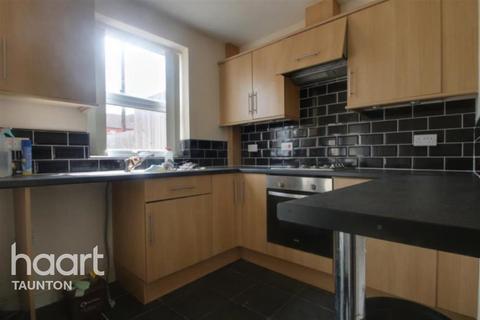 3 bedroom terraced house to rent, Kendale Road, TA6