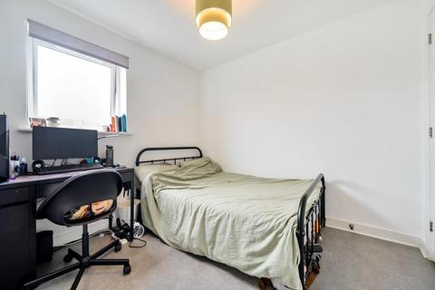 1 bedroom flat for sale, Marlborough Court,  Thatcham,  RG18