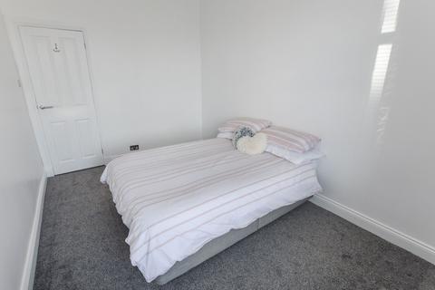 2 bedroom flat for sale, 48c Stevenston Road, Kilwinning, KA13 6NH