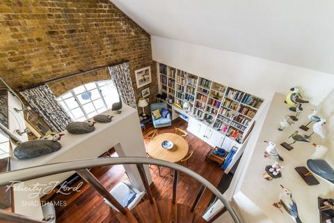 2 bedroom flat for sale, The Penthouse, Dockhead Wharf, Shad Thames, SE1