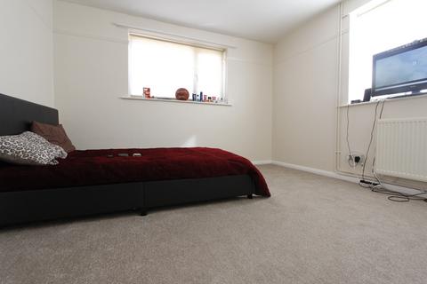3 bedroom maisonette to rent, West Street, Bourne, PE10