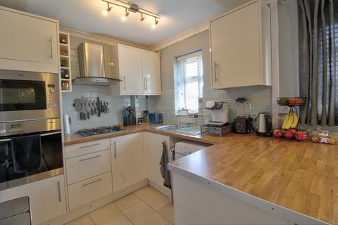 70 Blackbush Spring, Harlow, CM20 3DZ