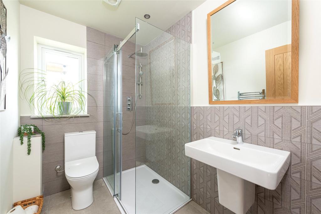 En Suite Shower Room