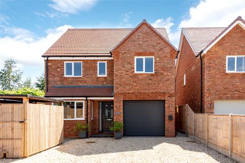 5 bedroom detached house for sale, Station Road, Quainton, Aylesbury, Buckinghamshire, HP22