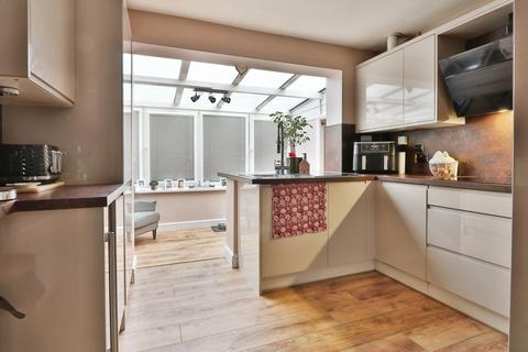 8 Chestnut Garth, Burton Pidsea, Hull, HU12 9DA