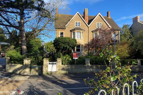 5 bedroom semi-detached house for sale, Weymouth Road, Frome, BA11