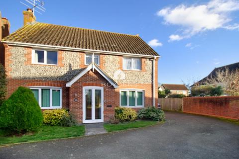 4 bedroom detached house for sale, Eastwood Drive, Colchester CO4