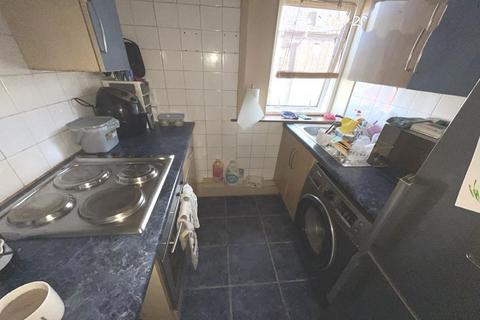 2 bedroom flat for sale, Lammermoor Avenue, Cardonald Glasgow G52