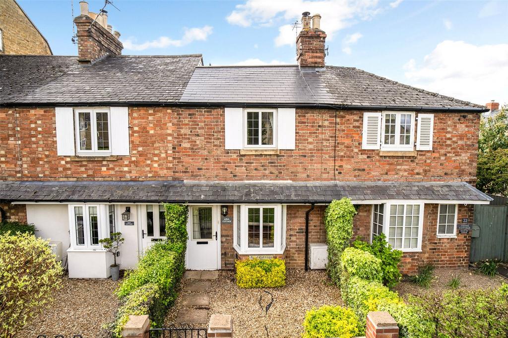 Leamington Road, Broadway... 2 bed terraced house for sale £395,000