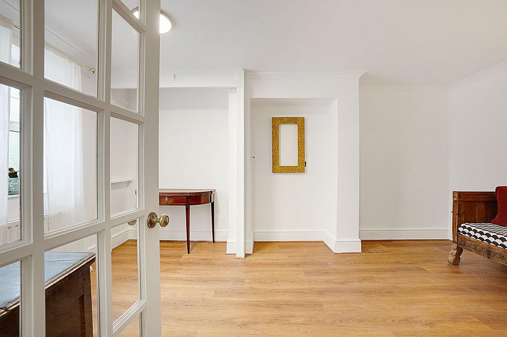 Bedroom/Study