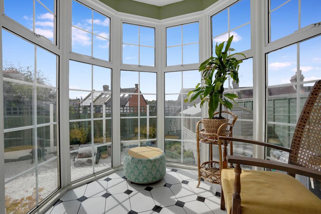 Small conservatory/ Reading Room