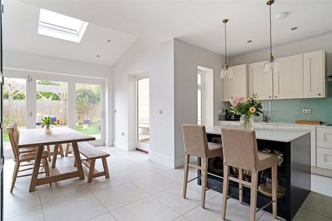 3 bedroom semi-detached house for sale, Millet Way, Broadway, Worcestershire, WR12