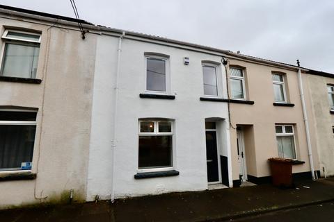 3 bedroom terraced house to rent, Greenfield Street, Bargoed, CF81