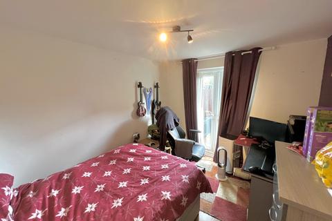 4 bedroom semi-detached house for sale, Peterborough PE1