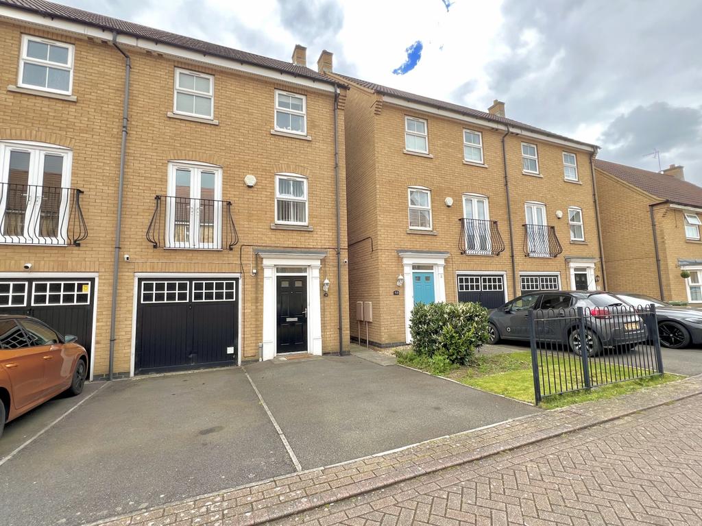 4 Bedroom Semi Detached for Sale