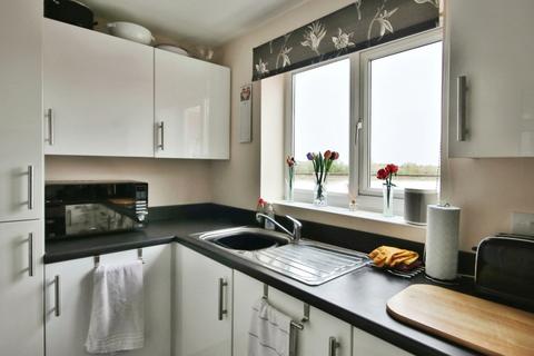 2 bedroom apartment for sale, Dovestone Way, Kingswood, Hull, HU7 3BY