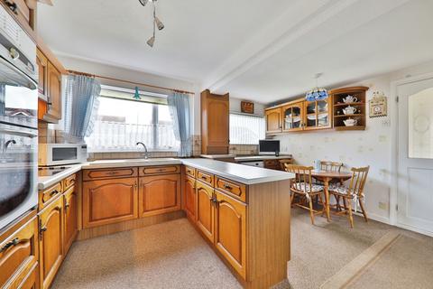 3 bedroom semi-detached house for sale, Ladysmith Road, Willerby, Hull, East Riding of Yorkshire, HU10 6HL