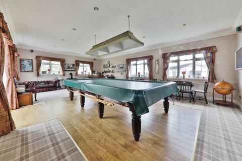 4 bedroom bungalow for sale, Routh, Beverley, East Riding of Yorkshire, HU17 9SL