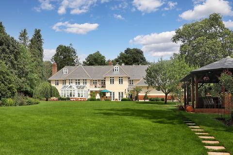 7 bedroom detached house for sale, Wentworth Estate