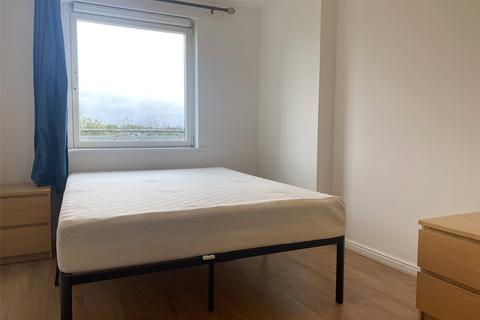 2 bedroom flat to rent, Hounslow, Middx TW3
