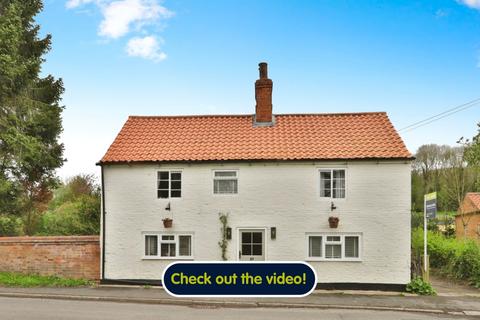 2 bedroom detached house for sale, Main Street, Saxby-All-Saints, Brigg, Lincolnshire, DN20 0PZ