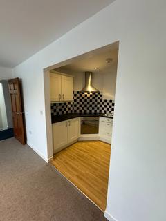 2 bedroom flat to rent, Penygroes, Caernarfon LL54