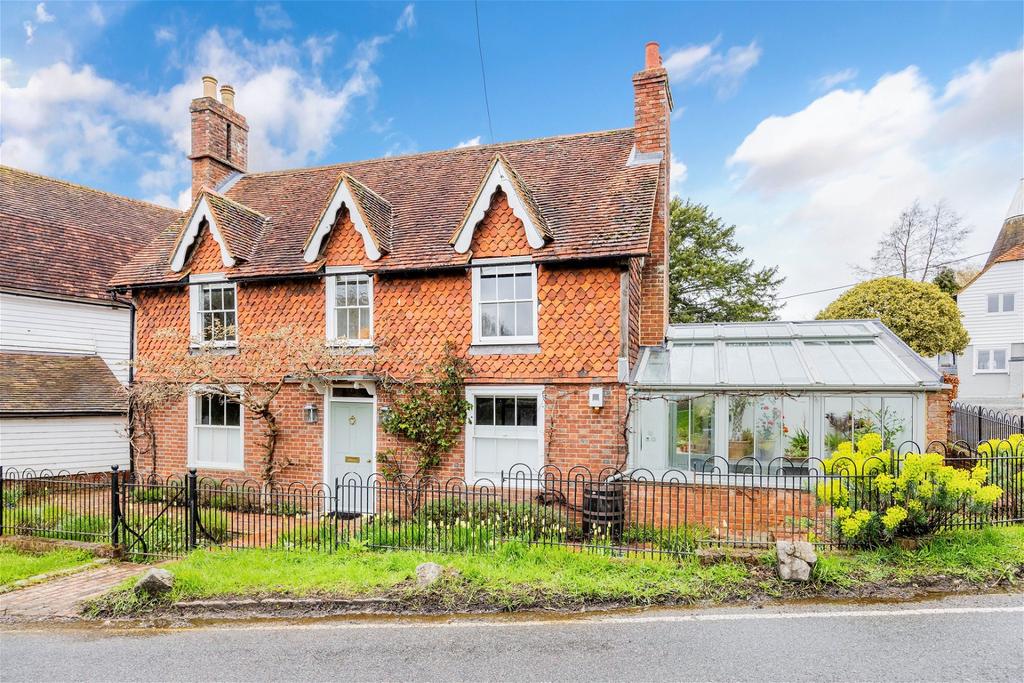 Haxted Road, Edenbridge TN8 6 bed detached house for sale £1,250,000