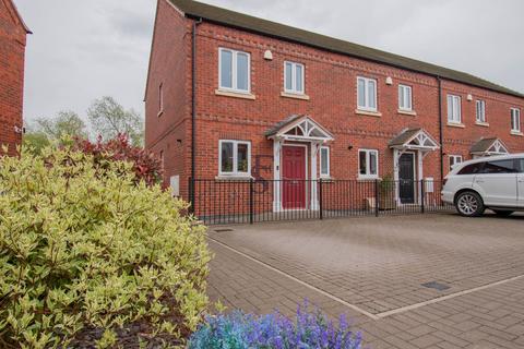 3 bedroom end of terrace house for sale, Windlass Close, Loughborough