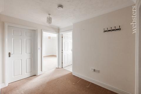 2 bedroom flat for sale, Horning Road West, Norwich NR12