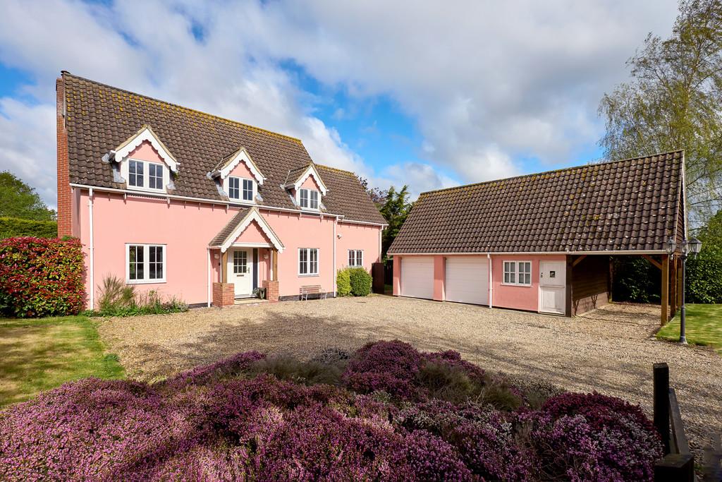 Talbots Meadow, Diss IP21 5 bed detached house for sale £675,000