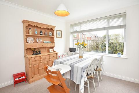49 Wharfedale Avenue, Harrogate, HG2 0AU