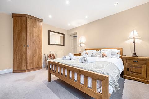2 bedroom apartment for sale, Deer Wood, Flat 5, Applethwaite Hall, Windermere, Cumbria, LA23 1PZ
