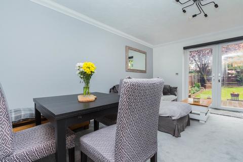 148 Ebbw Vale Road, Irthlingborough, Wellingborough, NN9 5YD