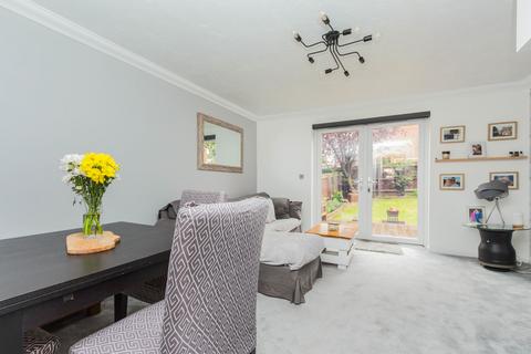 148 Ebbw Vale Road, Irthlingborough, Wellingborough, NN9 5YD