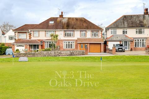 5 bedroom semi-detached house for sale, The Oaks Drive, Upton