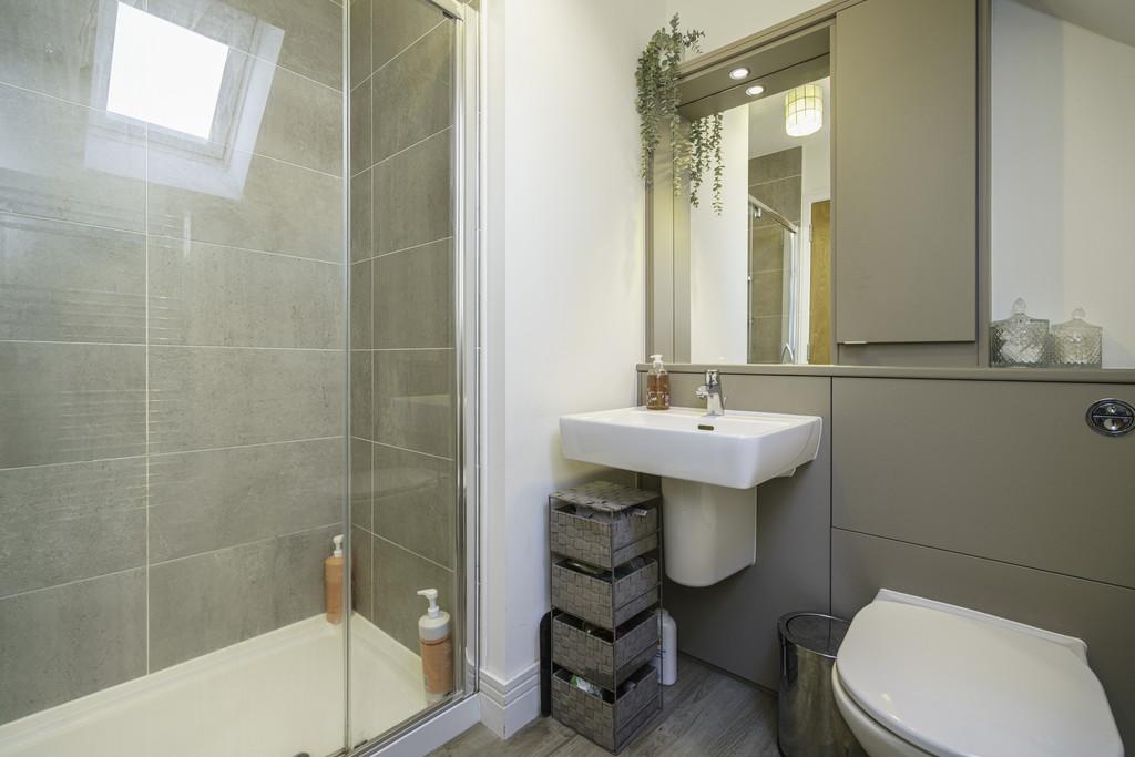 29. Bedroom 4 ensuite