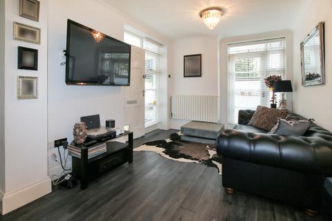 2 bedroom apartment for sale, Slough