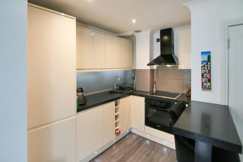 2 bedroom apartment for sale, Slough