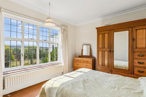 43 Hartfield Crescent, West Wickham, BR4 9DW