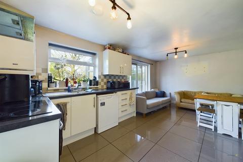 3 bedroom semi-detached house for sale, Davies Drive, Uttoxeter
