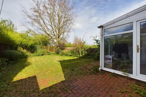 3 bedroom semi-detached house for sale, Davies Drive, Uttoxeter