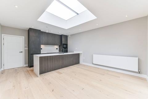 2 bedroom flat to rent, LAUREL COURT, South Croydon, CR2