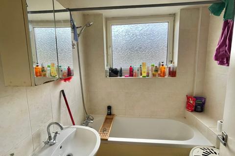 48 Crescent Street, Grimsby, DN31 2HD